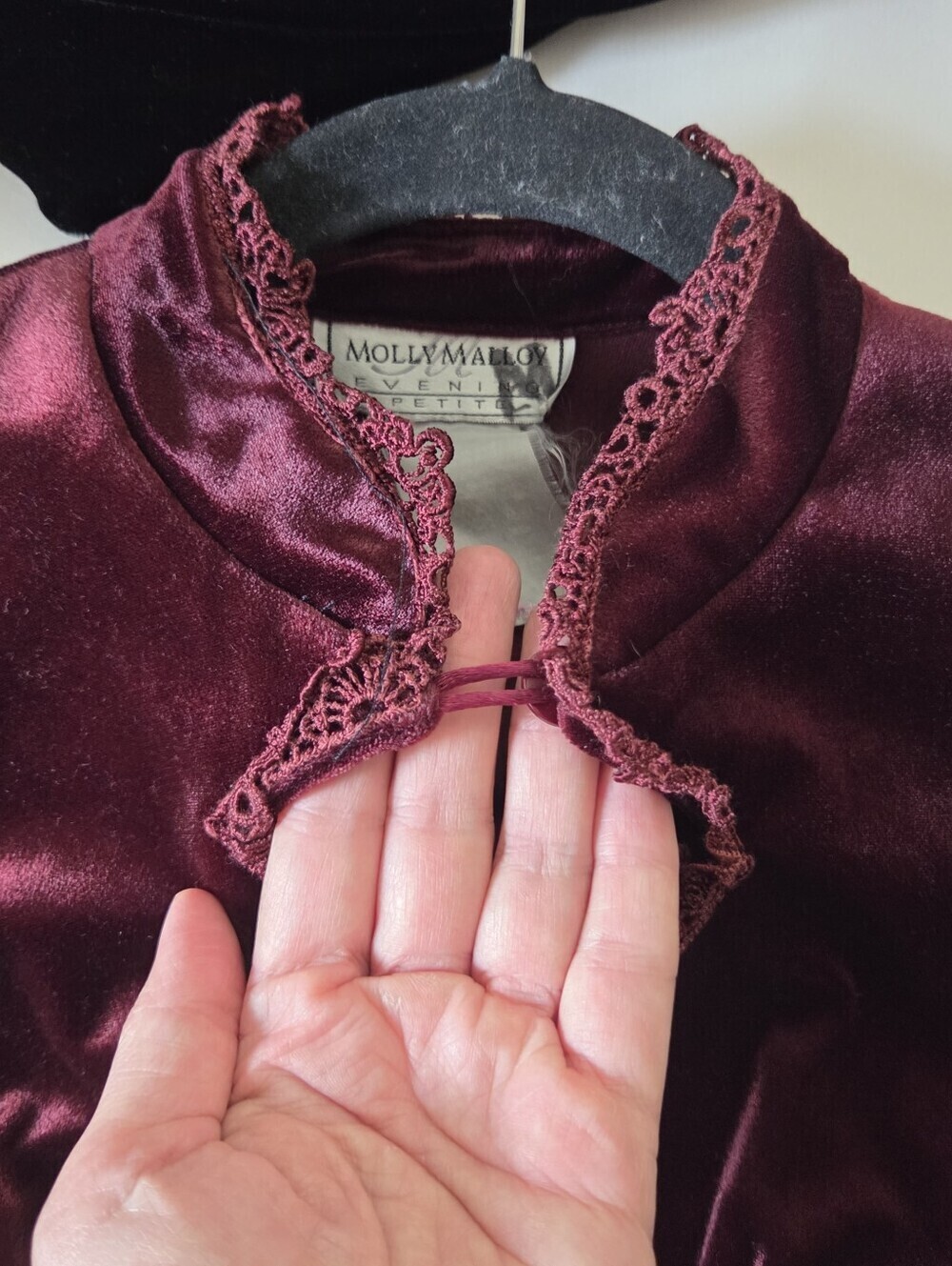 Molly Malloy Velvet Full Length Button-Front Dress in Deep Burgundy Medium - Picture 9 of 10